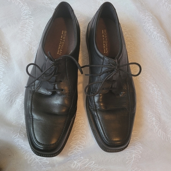 Bostonian Flexlite Black Lace Up Shoes Men's size 10.5 - Picture 1 of 9